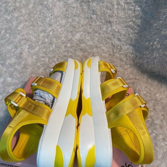 New Pazzle Kala3 yellow fabric straps and white rubber platform sandals size 9 - Picture 5 of 9